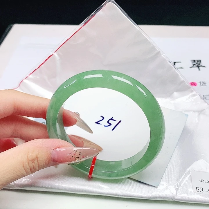 翡翠手镯未镶嵌53