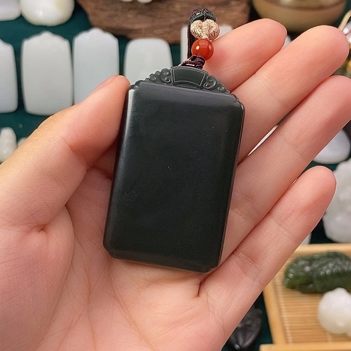 姜***，手链未镶嵌和田玉