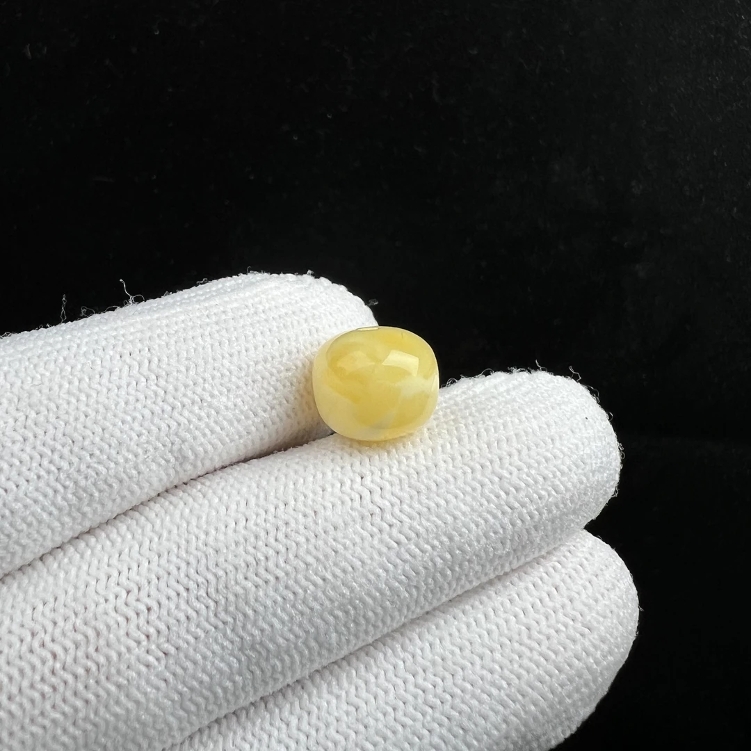 B3373天然原矿蜜蜡 墩子11.3*9.6mm支持复检 假一罚四