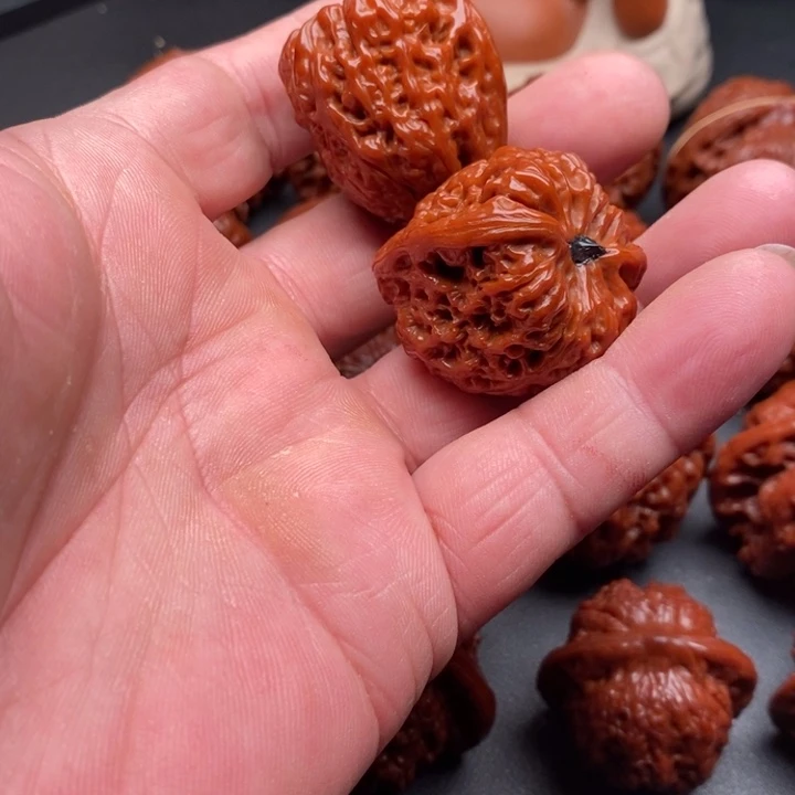 核桃磊*南疆石核桃