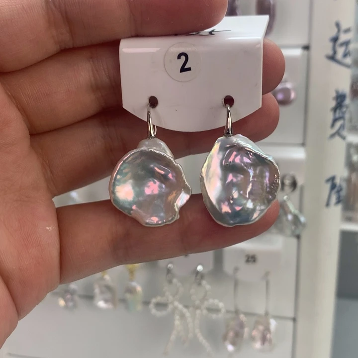 无非金属巴洛克花瓣耳饰