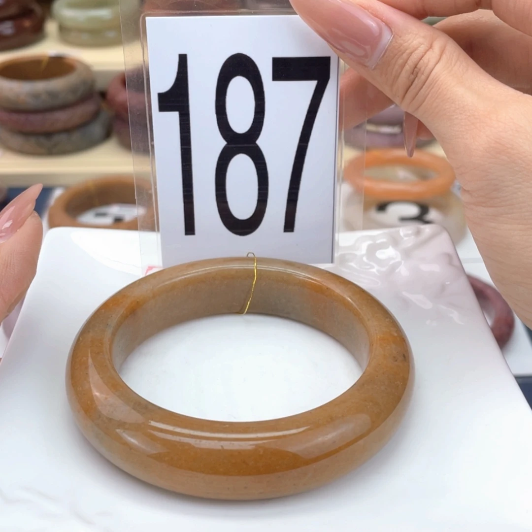 【闪购商品】石英质玉手镯未镶嵌