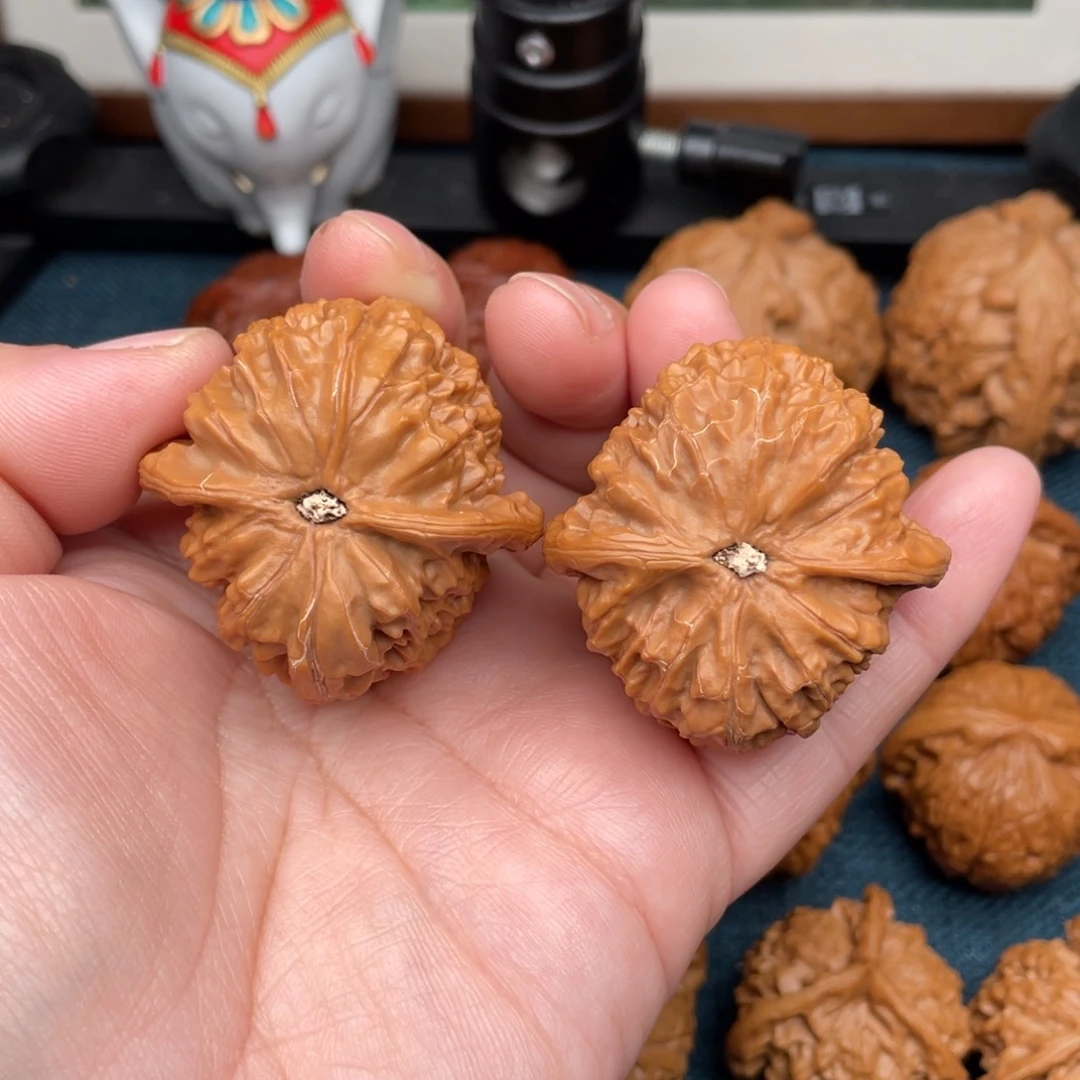 文玩核桃把件金麒麟42