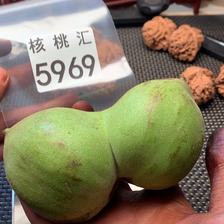 吊坠文玩核桃半壁
