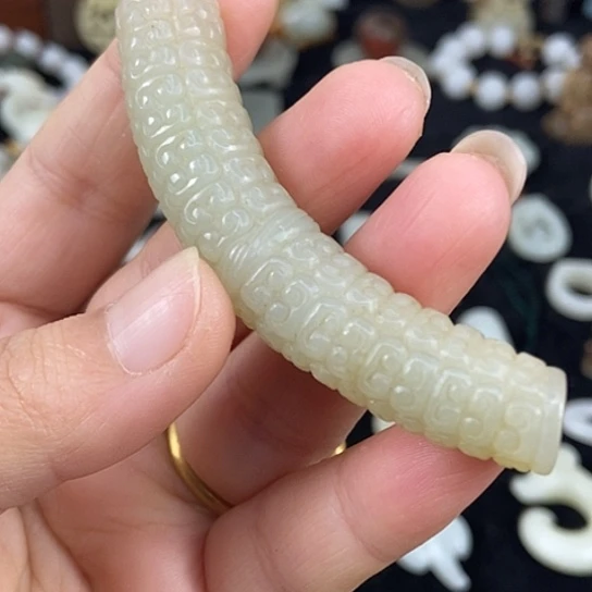 和田玉（糖玉）未镶嵌挂件