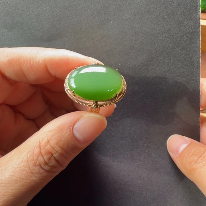 和田玉（碧玉）18K金镶嵌戒指