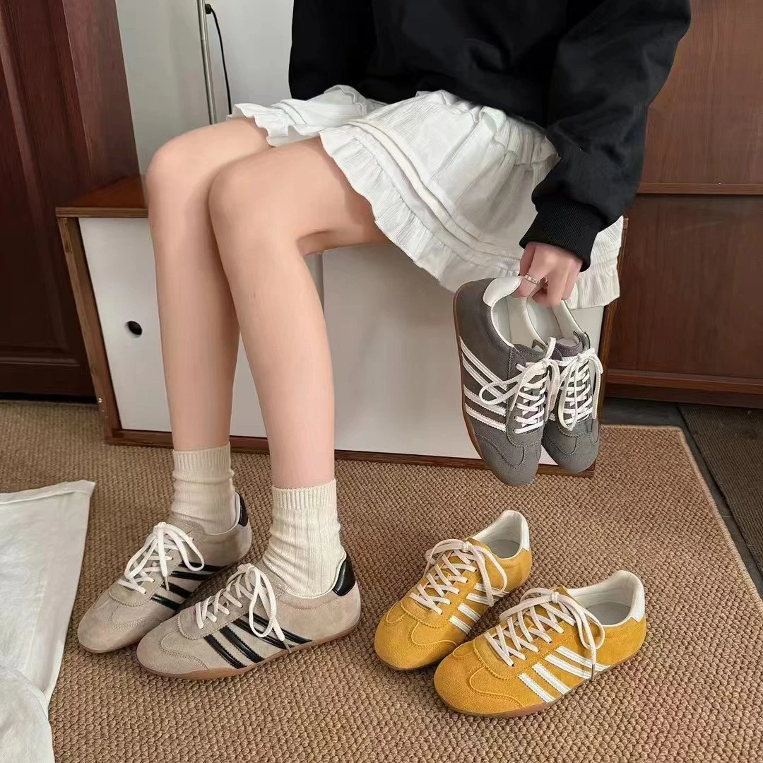 正码脚胖拍大1061春款百搭平底舒适德训鞋