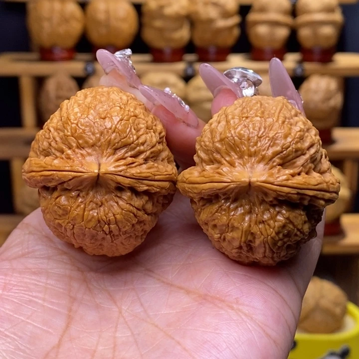 第***世文玩核桃把件铁狮子7号41尺