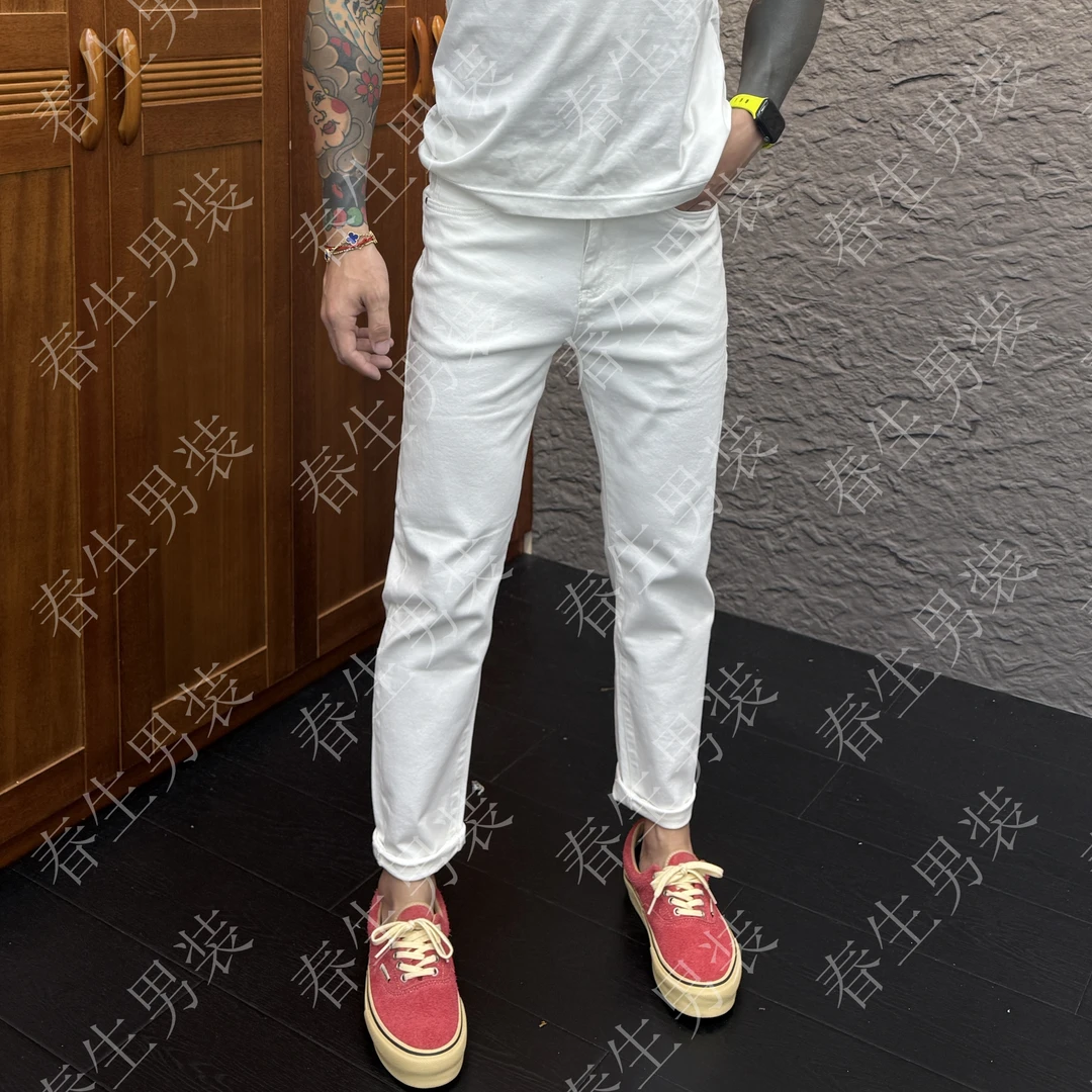 2025秋冬新款时尚休闲百搭净版纯色亮钻男士小脚牛仔裤9605