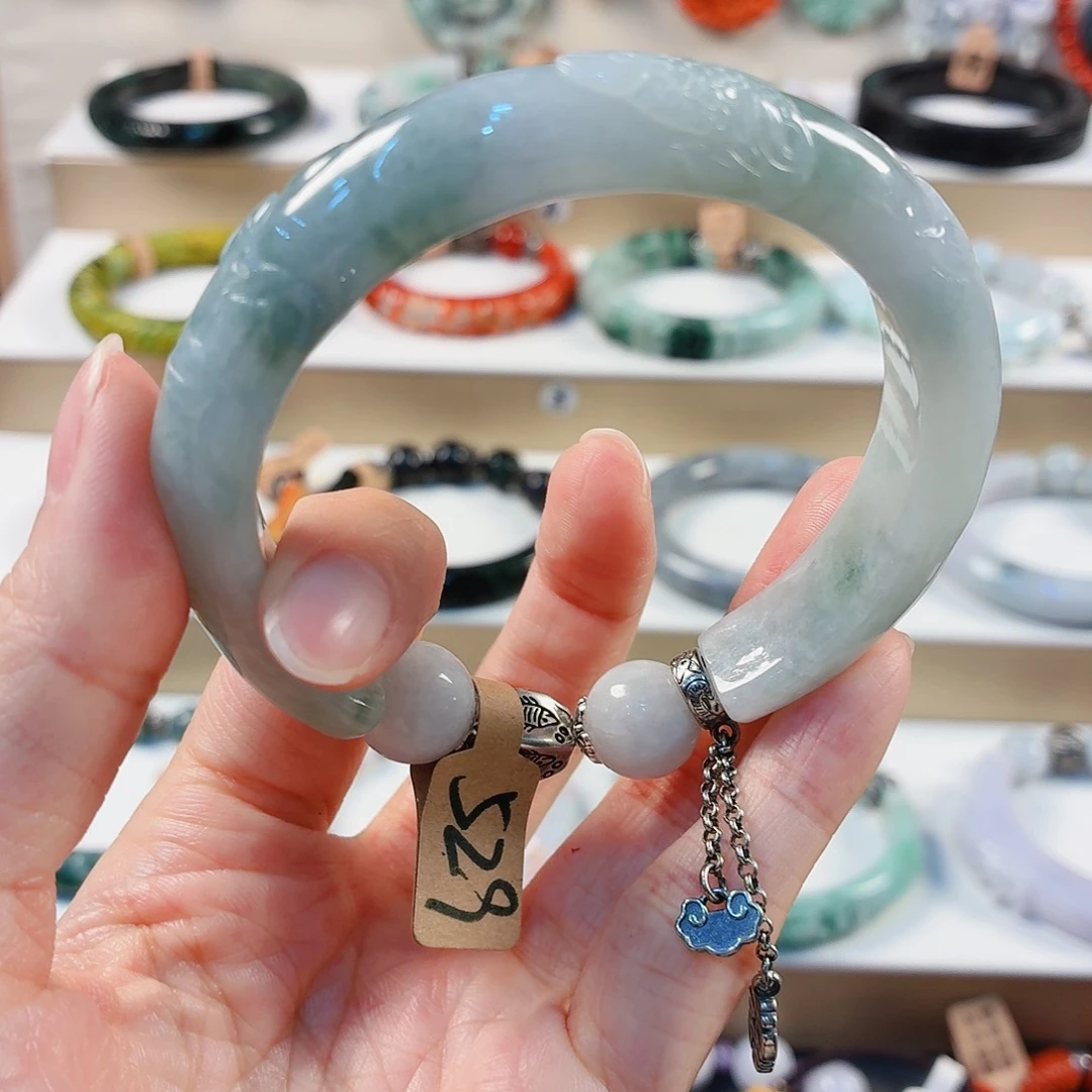 芒***陆翡翠未镶嵌手链手串