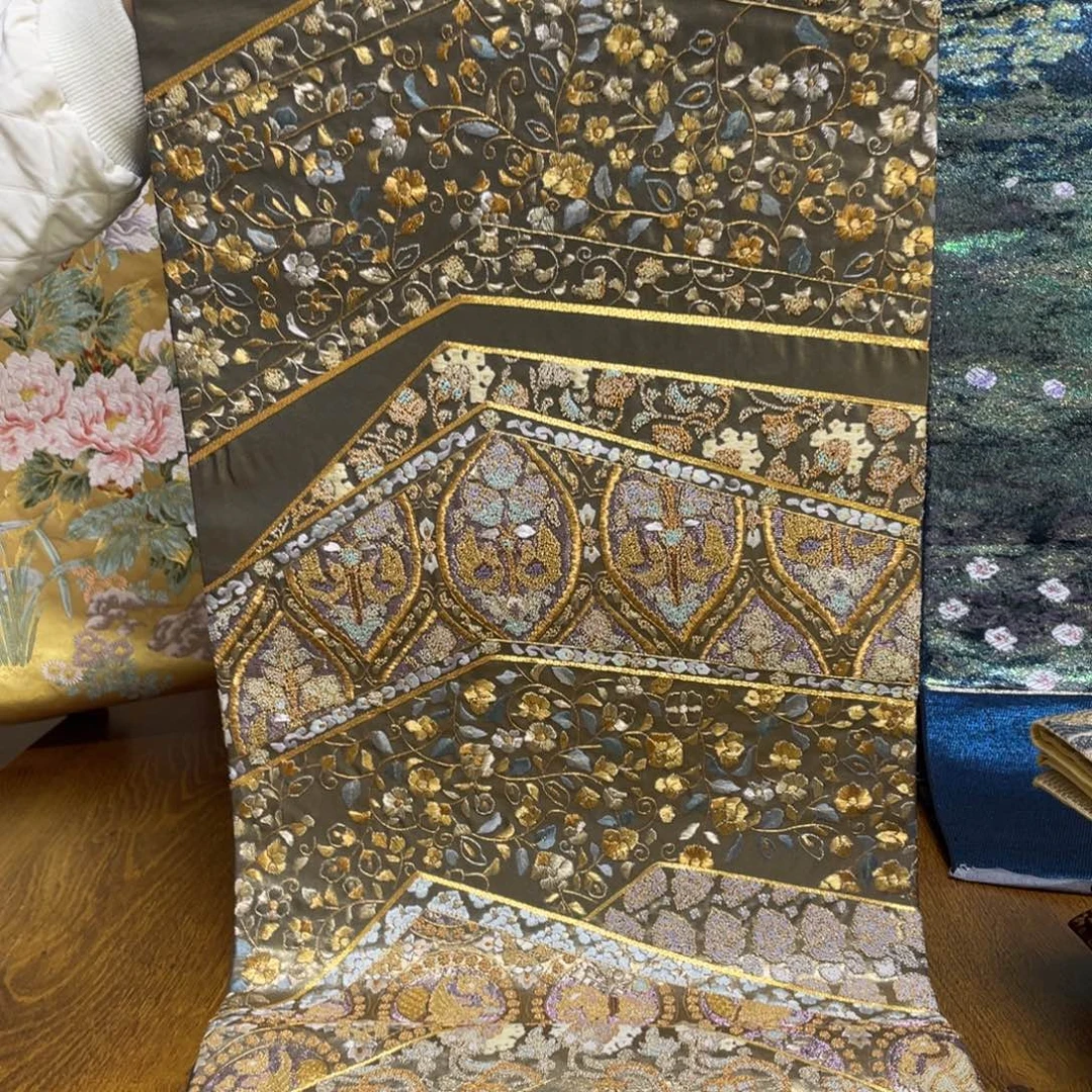 织绣打籽绣重工好看