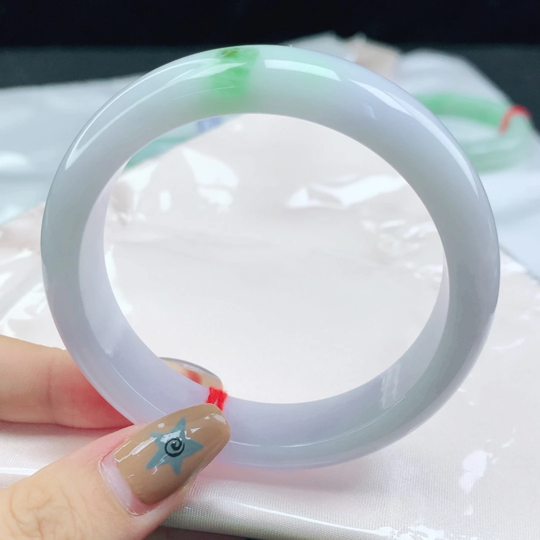 翡翠未镶嵌手镯缅甸58.0飘绿花正圈