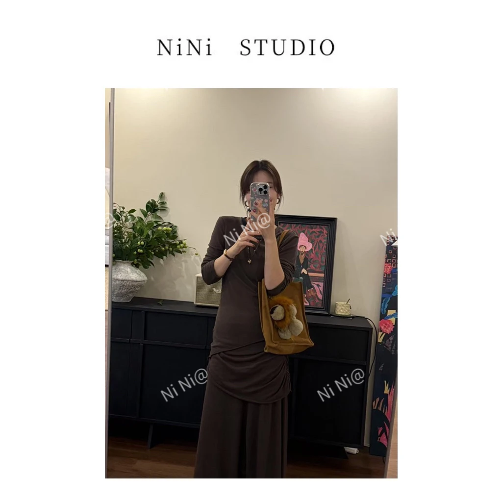 NiNi:高品定制沙丘风大牌显瘦舒适套装～