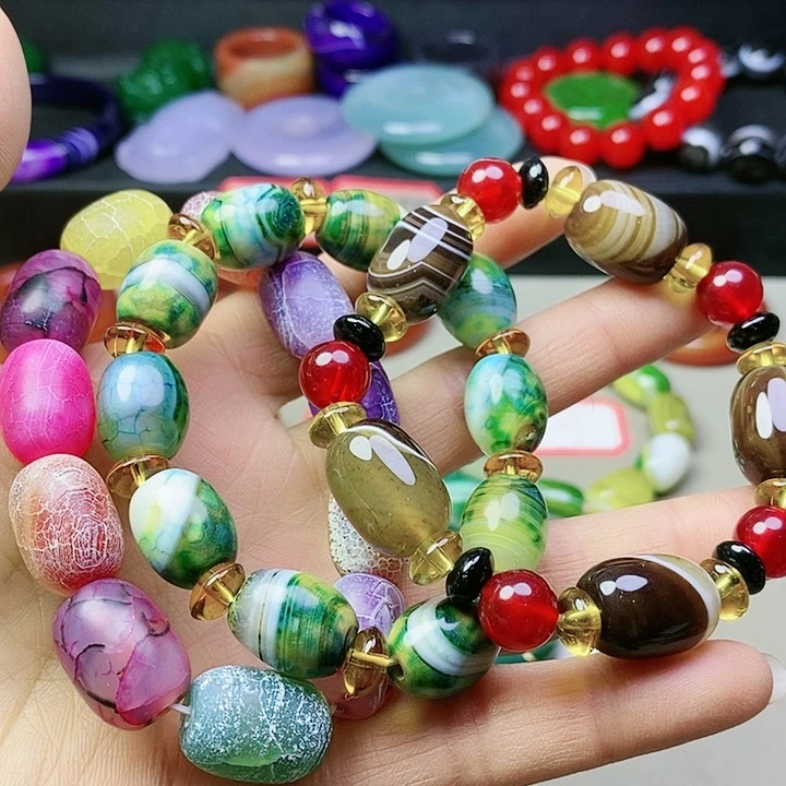 玛瑙/玉髓颈饰未镶嵌曹**褔