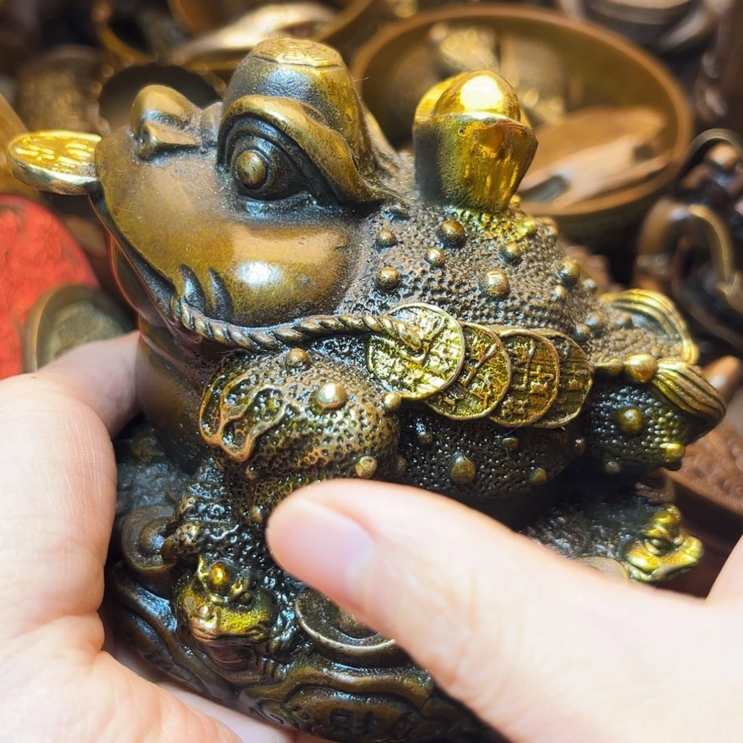 精美铜器工艺品等