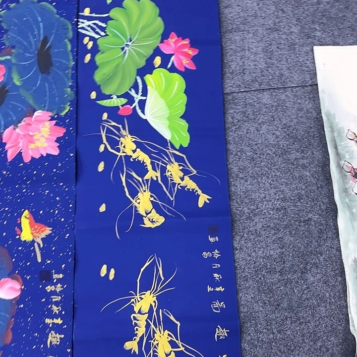 她家都是手绘作品