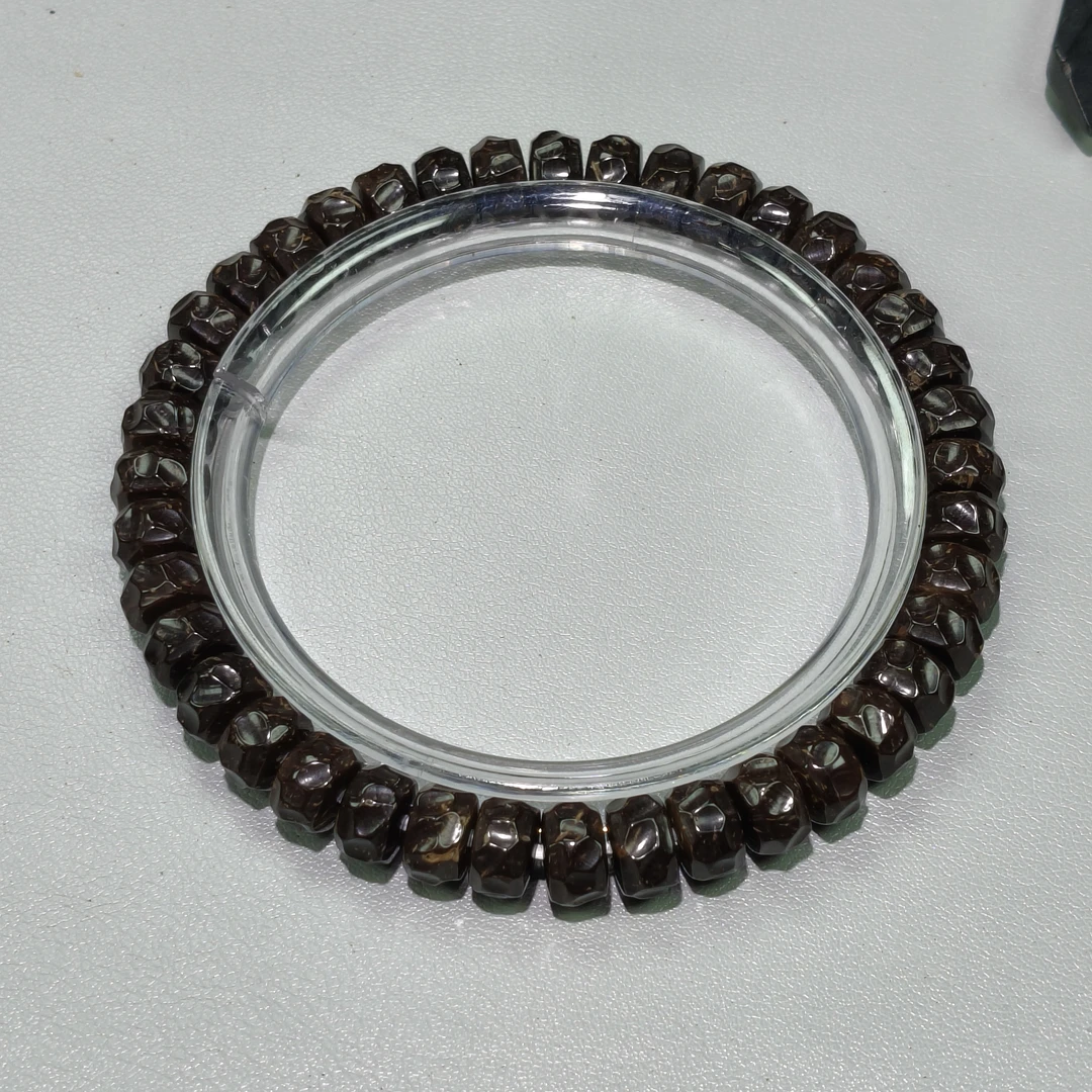 W150 无相椰蒂卡0.8片珠单圈手串