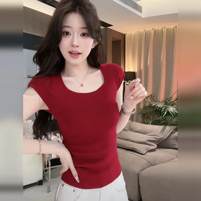 方领短袖针织红色t恤女夏2025新款辣妹打底别致绝美短款上衣2197