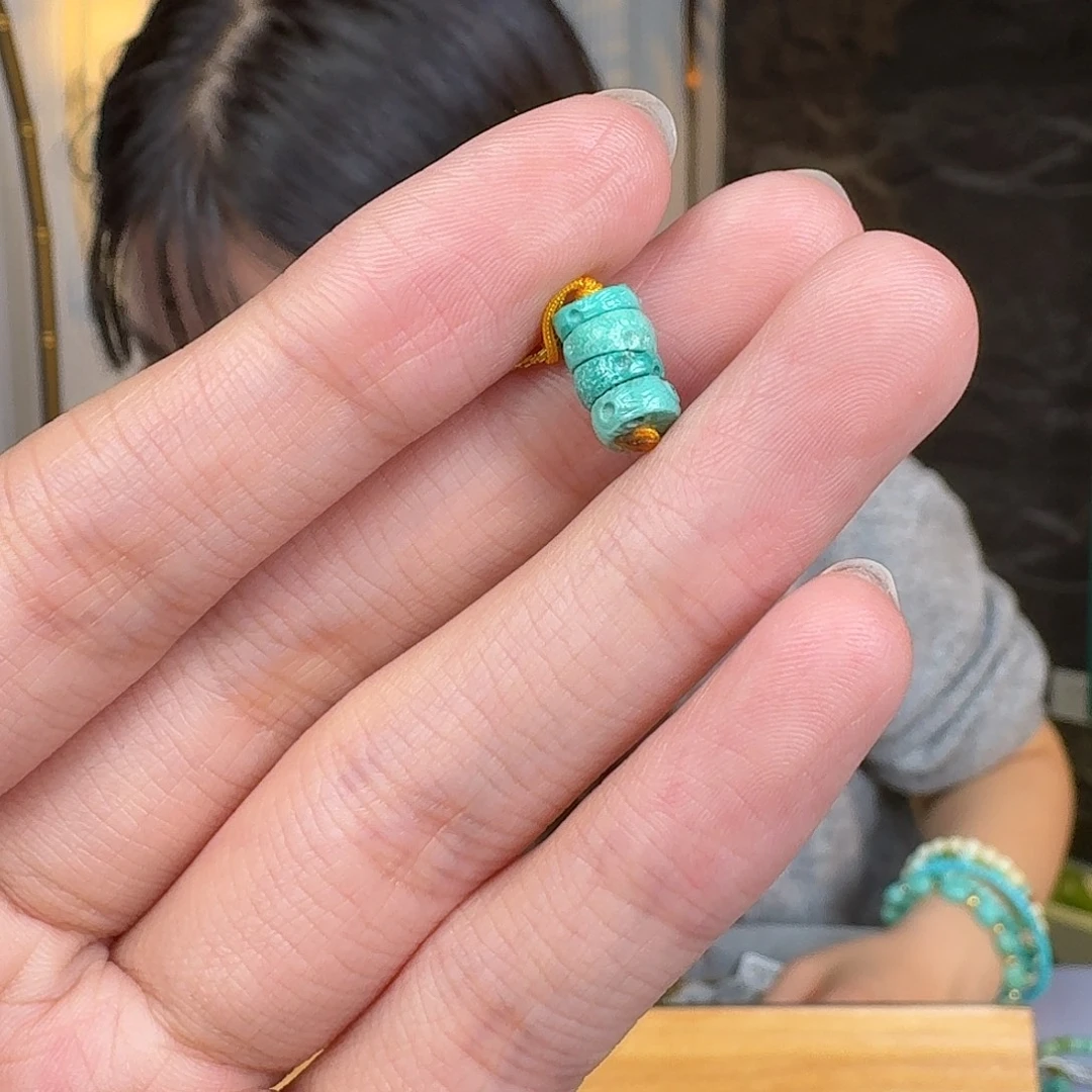 绿松石未镶嵌挂件