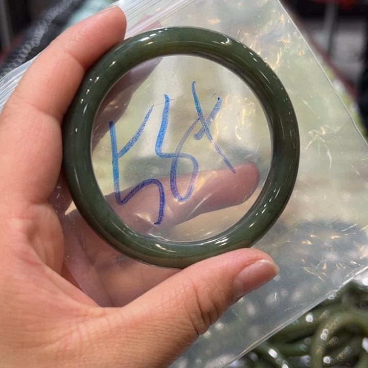 和田玉（糖玉）手镯未镶嵌