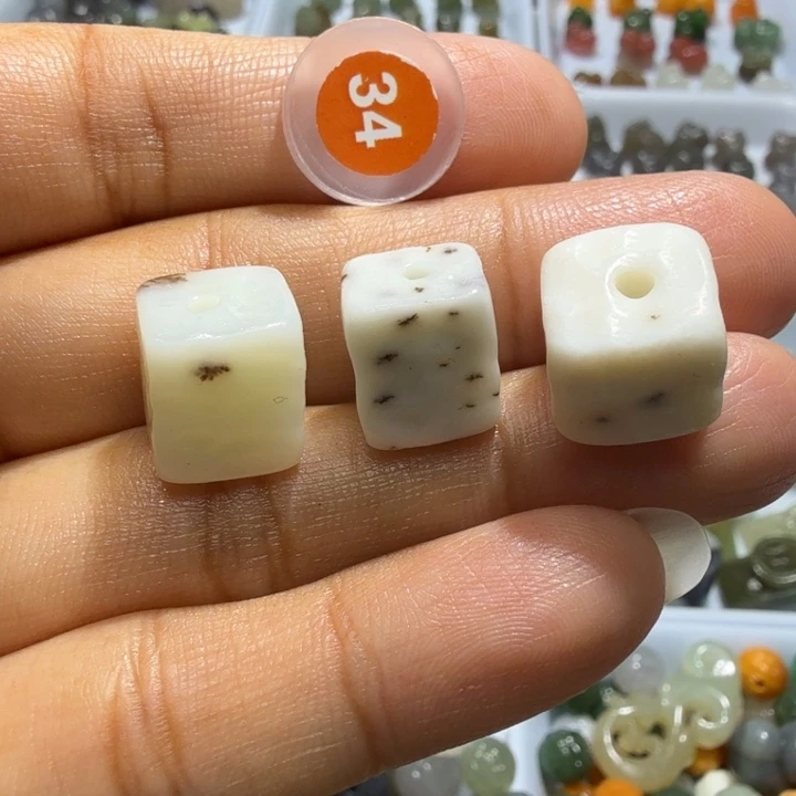 未镶嵌和田玉珠宝半成品