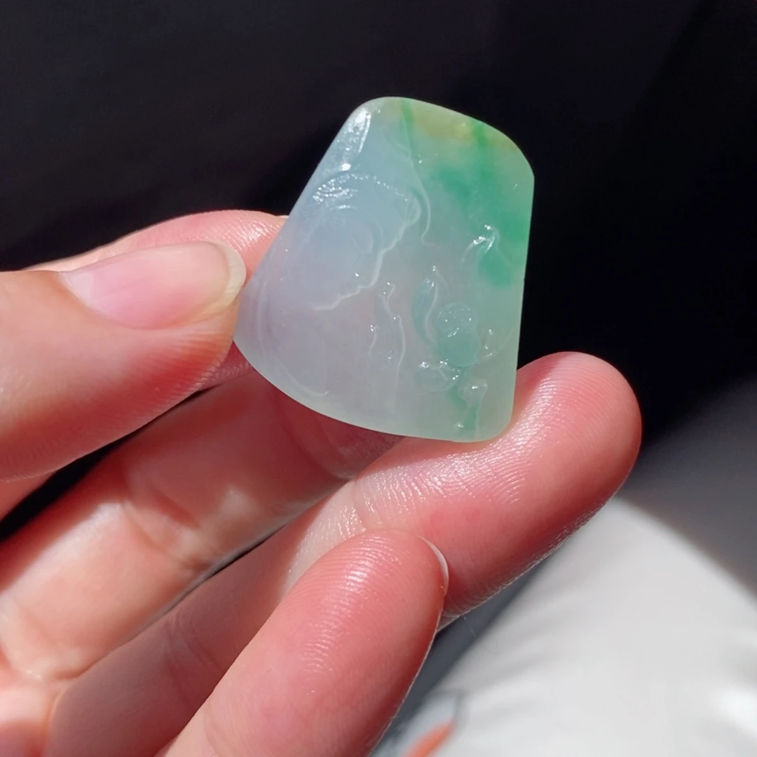 定制翡翠未镶嵌观音