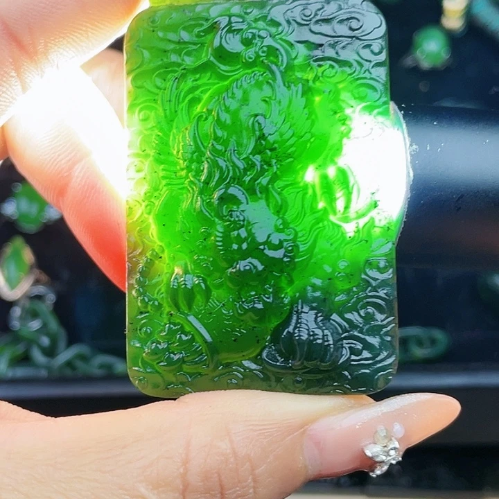 蛇纹石玉未镶嵌挂件泰山玉貔貅