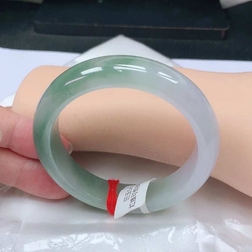 【闪购商品】翡翠手镯未镶嵌Y****9，