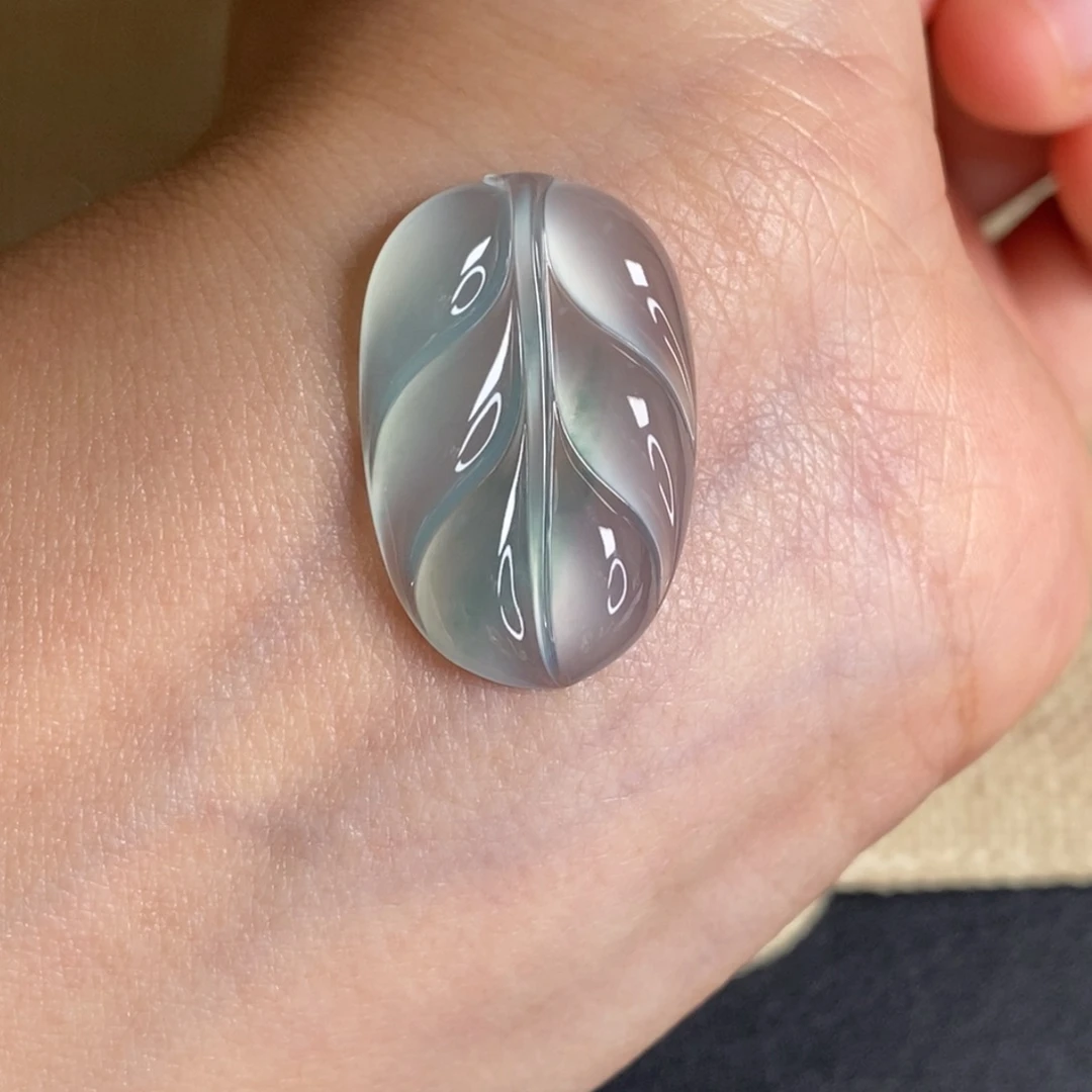 翡翠未镶嵌颈饰叶子缅料