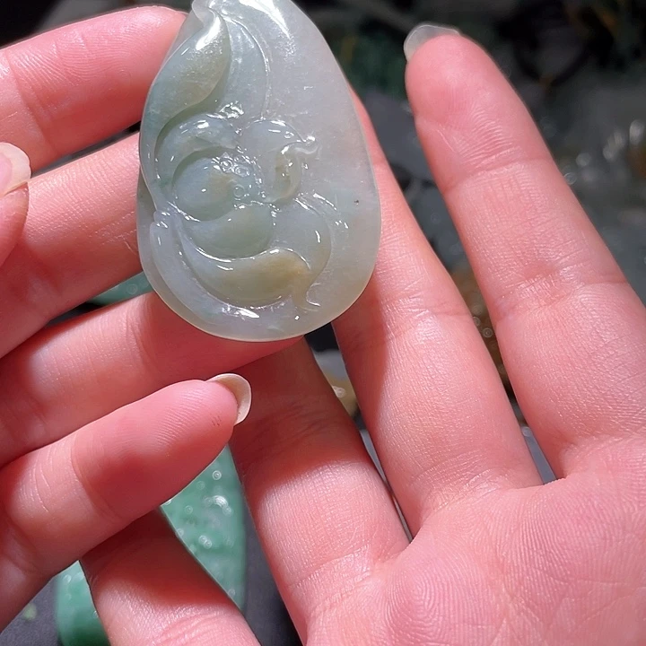 颈饰未镶嵌翡翠天