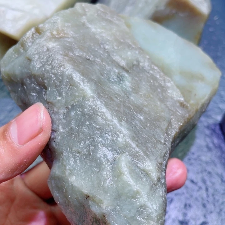 和田玉未镶嵌珠宝半成品