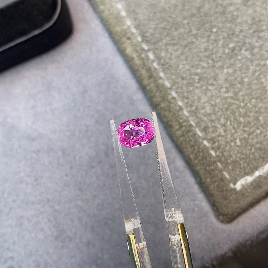 彩色蓝宝石裸石1.62ct 吉尔德 无烧帕帕拉恰