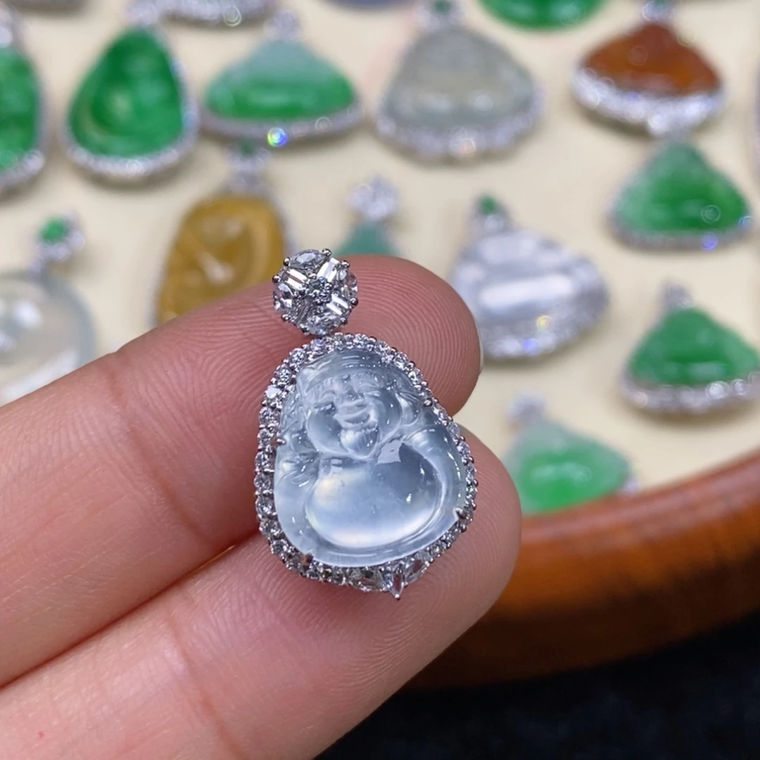 翡翠吊坠(赠链)18K金镶嵌