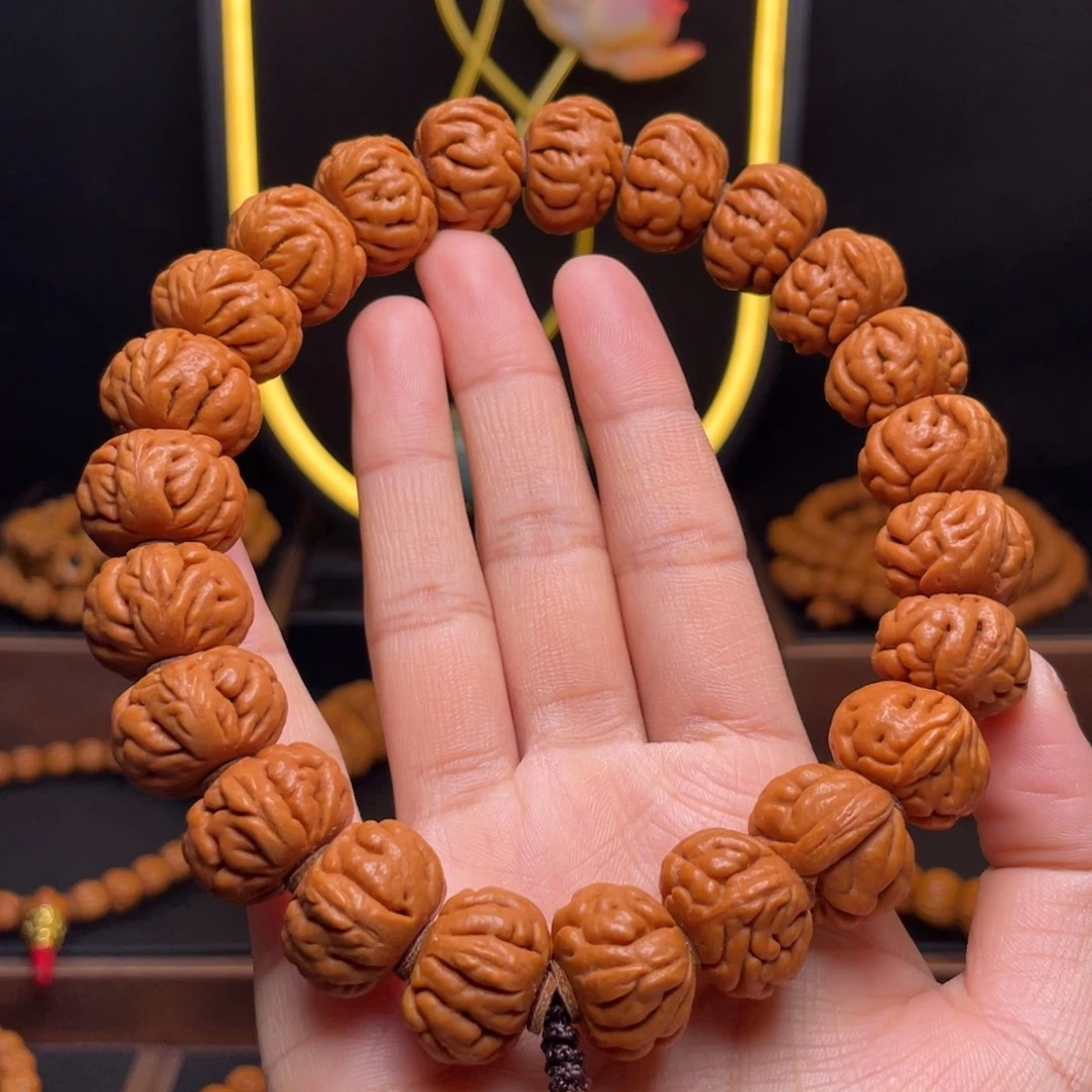 桃核手串18尺寸金鱼肚