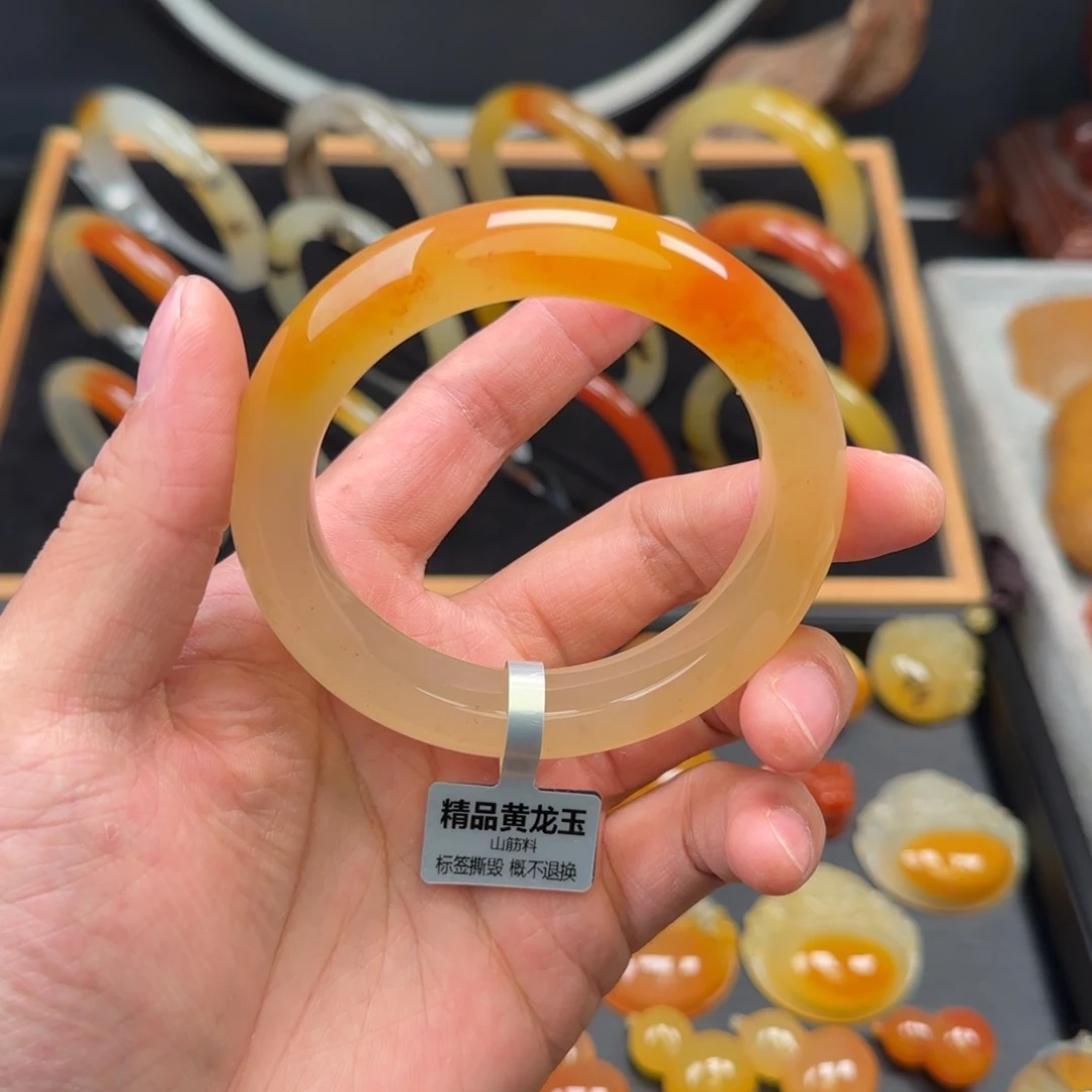 石英质玉（黄龙玉）未镶嵌手镯