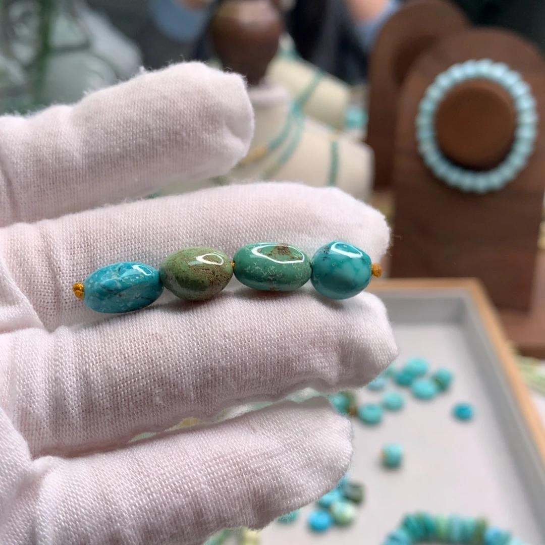 绿松石未镶嵌饰品