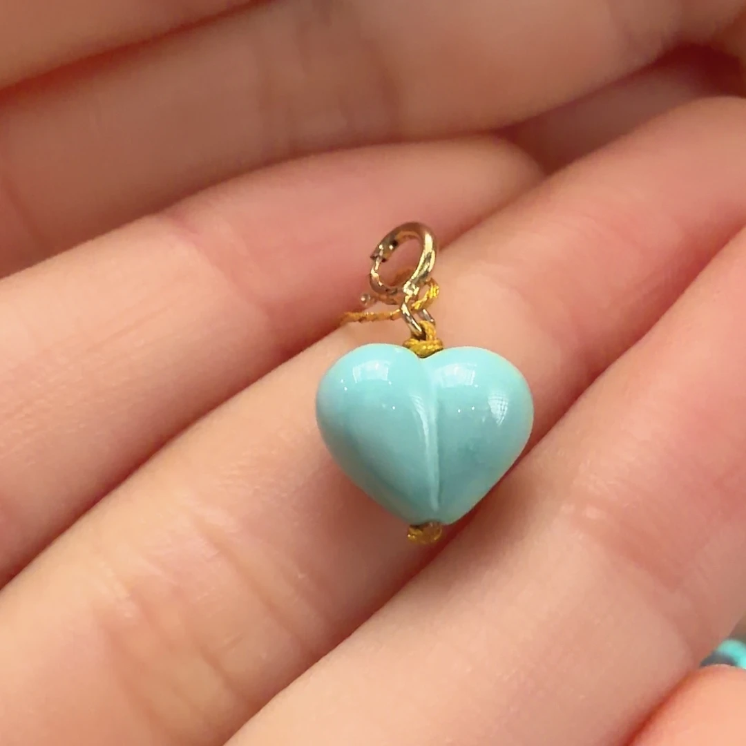 绿松石未镶嵌颈饰