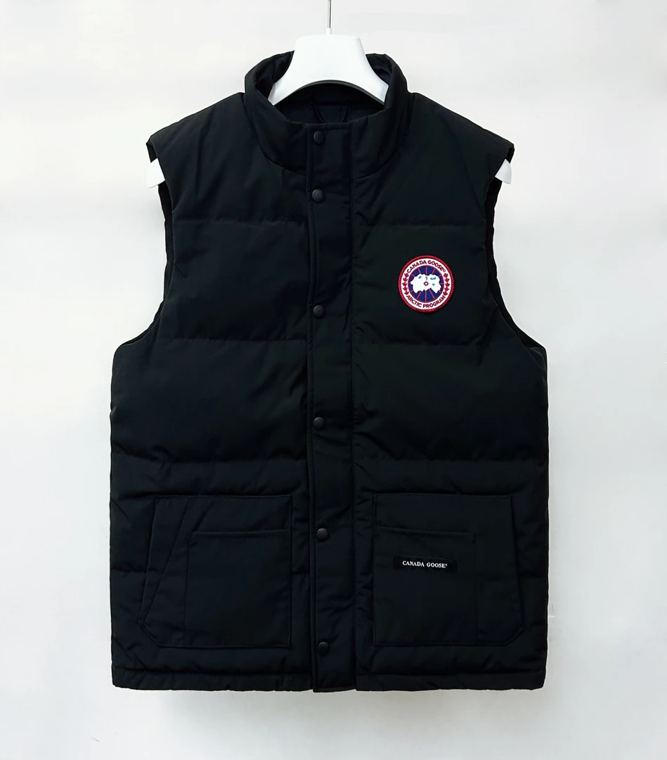 未使用 CANADA GOOSE Freestyle 25秋冬红标羽绒马甲2054M