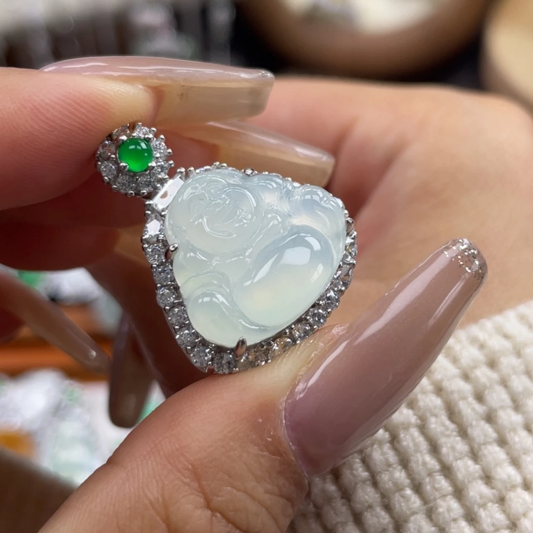 颈饰银S925镶嵌翡翠吊坠