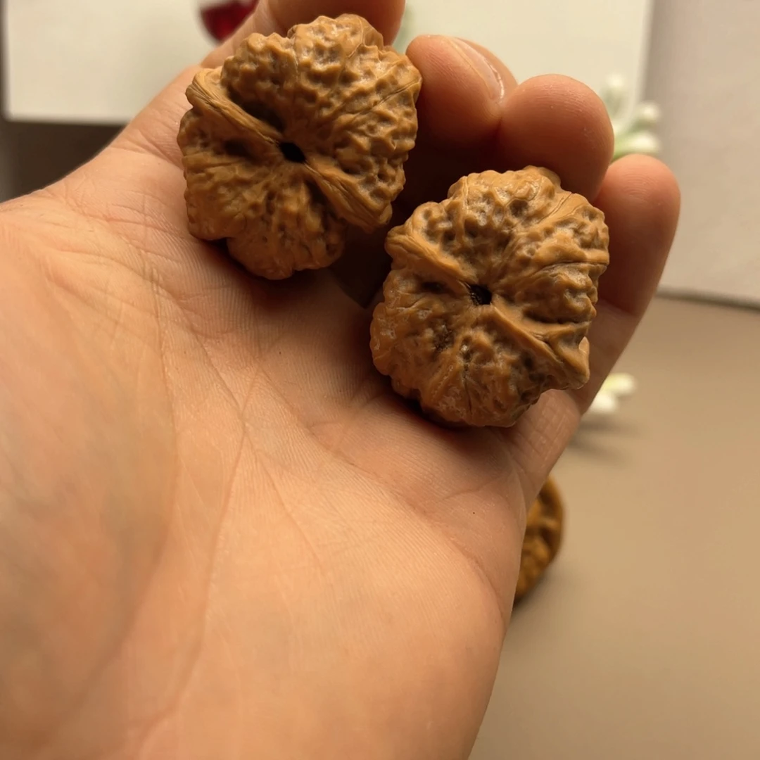 文玩核桃吊坠喝****寞延庆