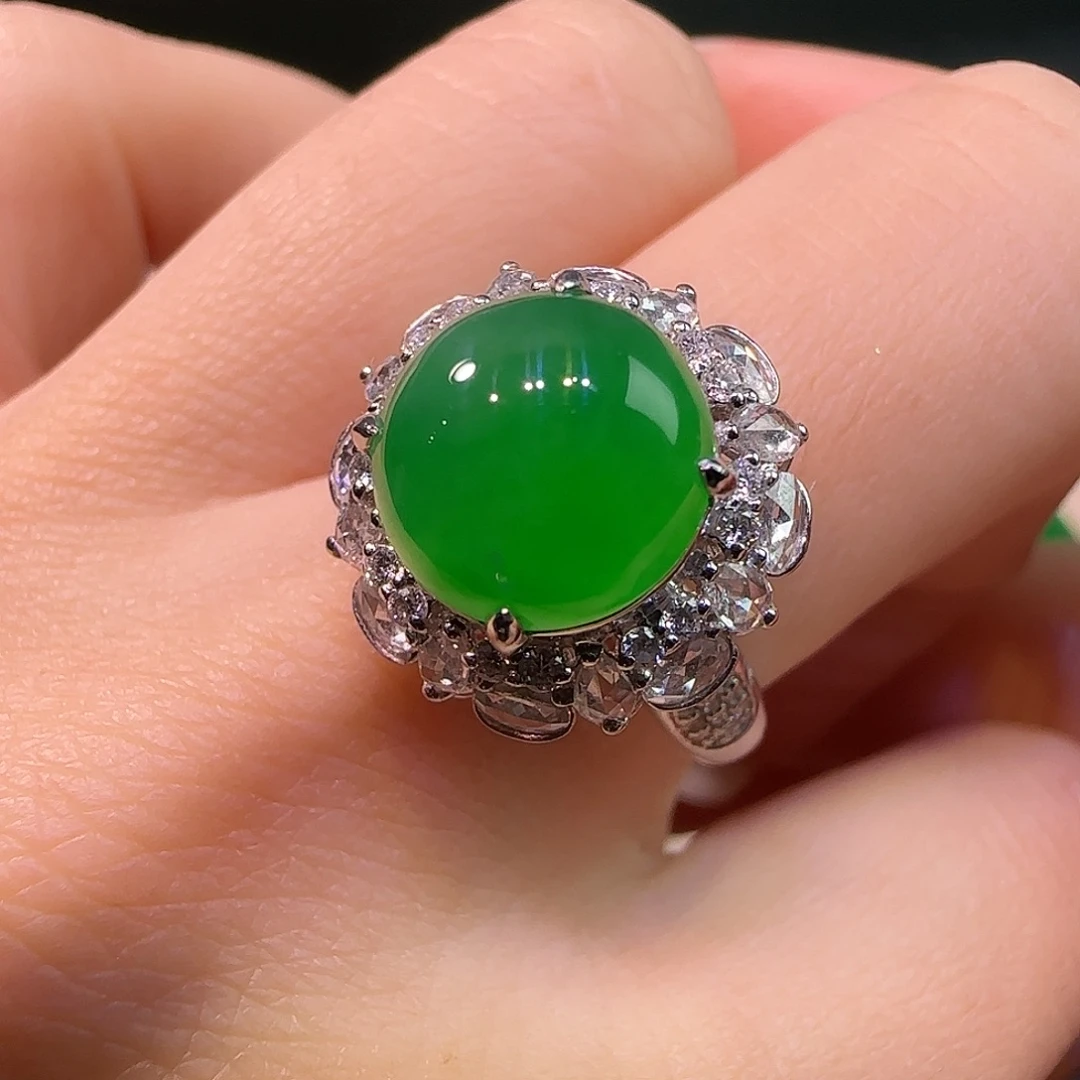 翡翠18K金镶嵌戒指