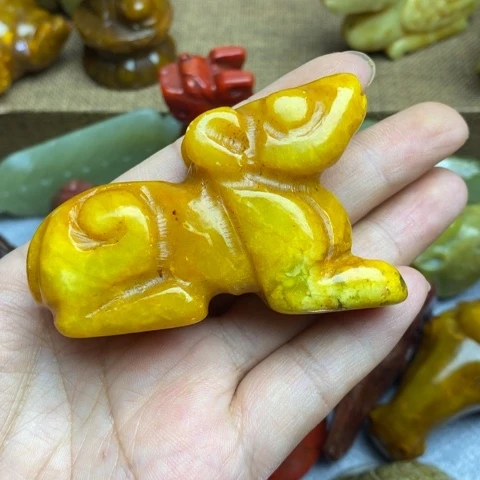 蛇纹石玉未镶嵌颈饰84