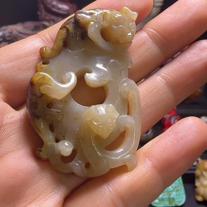 和田玉（糖玉）手镯未镶嵌9**8