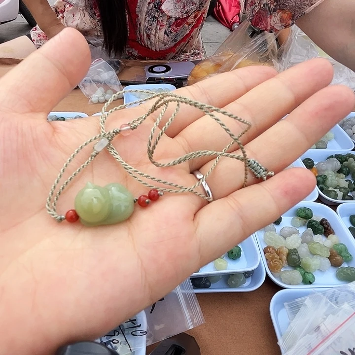 蔷***^和田玉未镶嵌颈饰