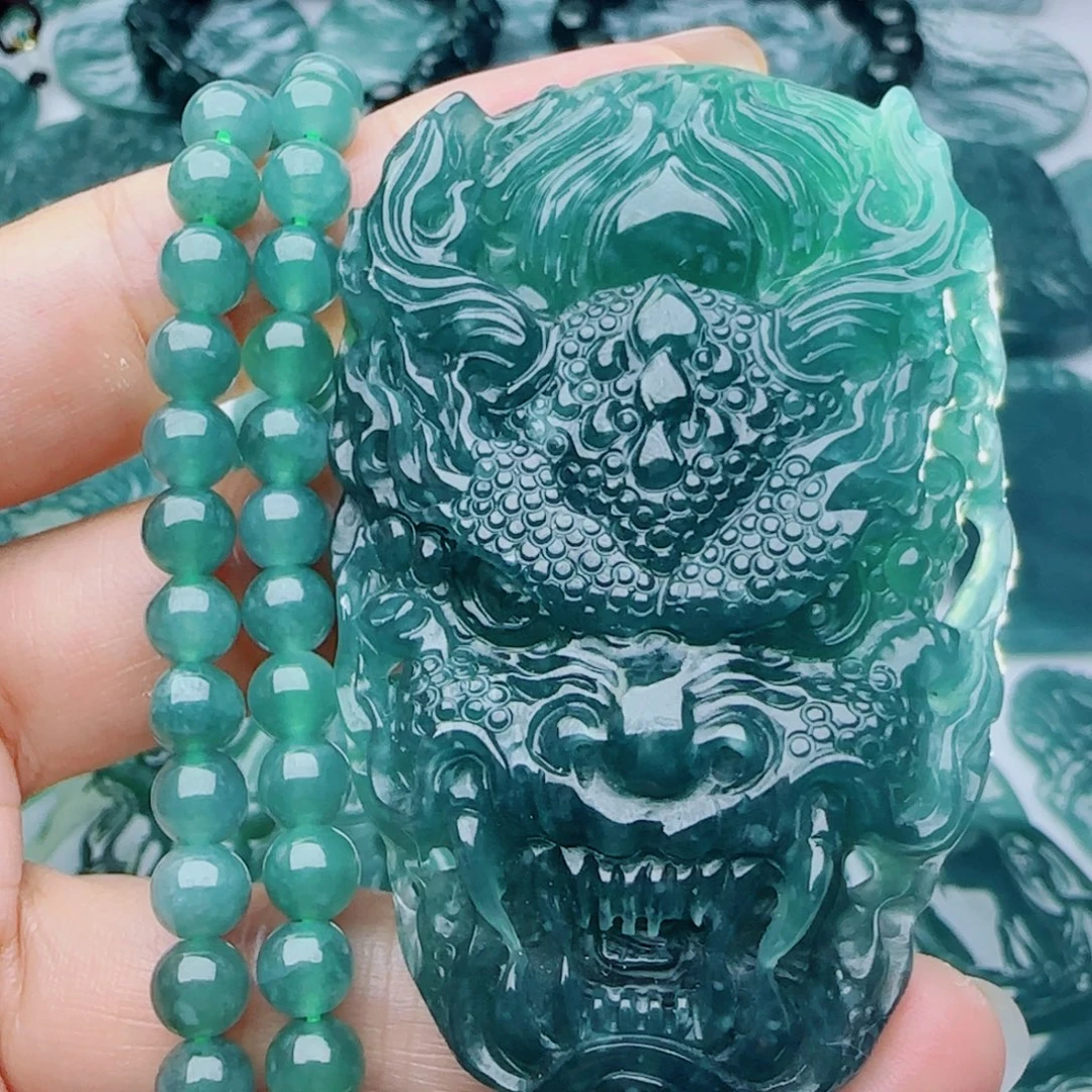 颈饰未镶嵌翡翠多样性发货天然的A货翡翠