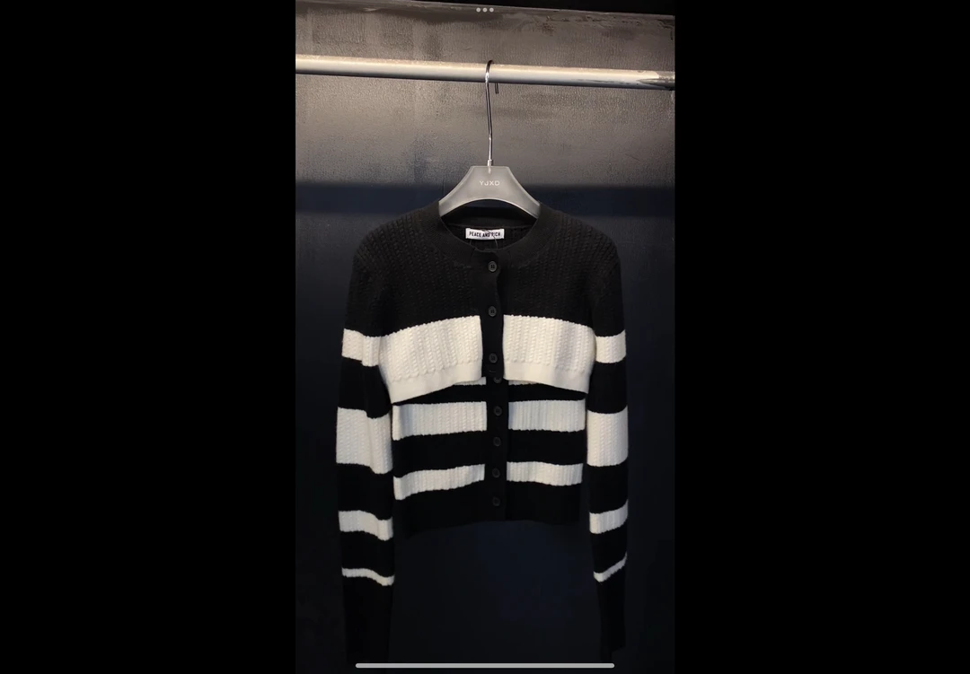 小众品牌设计师款条纹毛衣两件套
