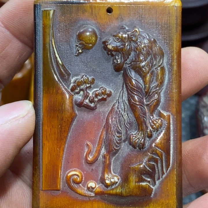 滴血莲花菩提吊坠