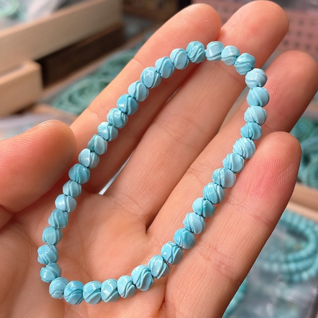 绿松石未镶嵌颈饰