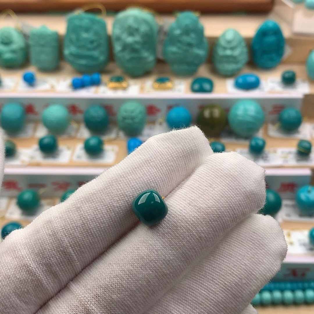 绿松石未镶嵌珠宝奇石8.6-7.8