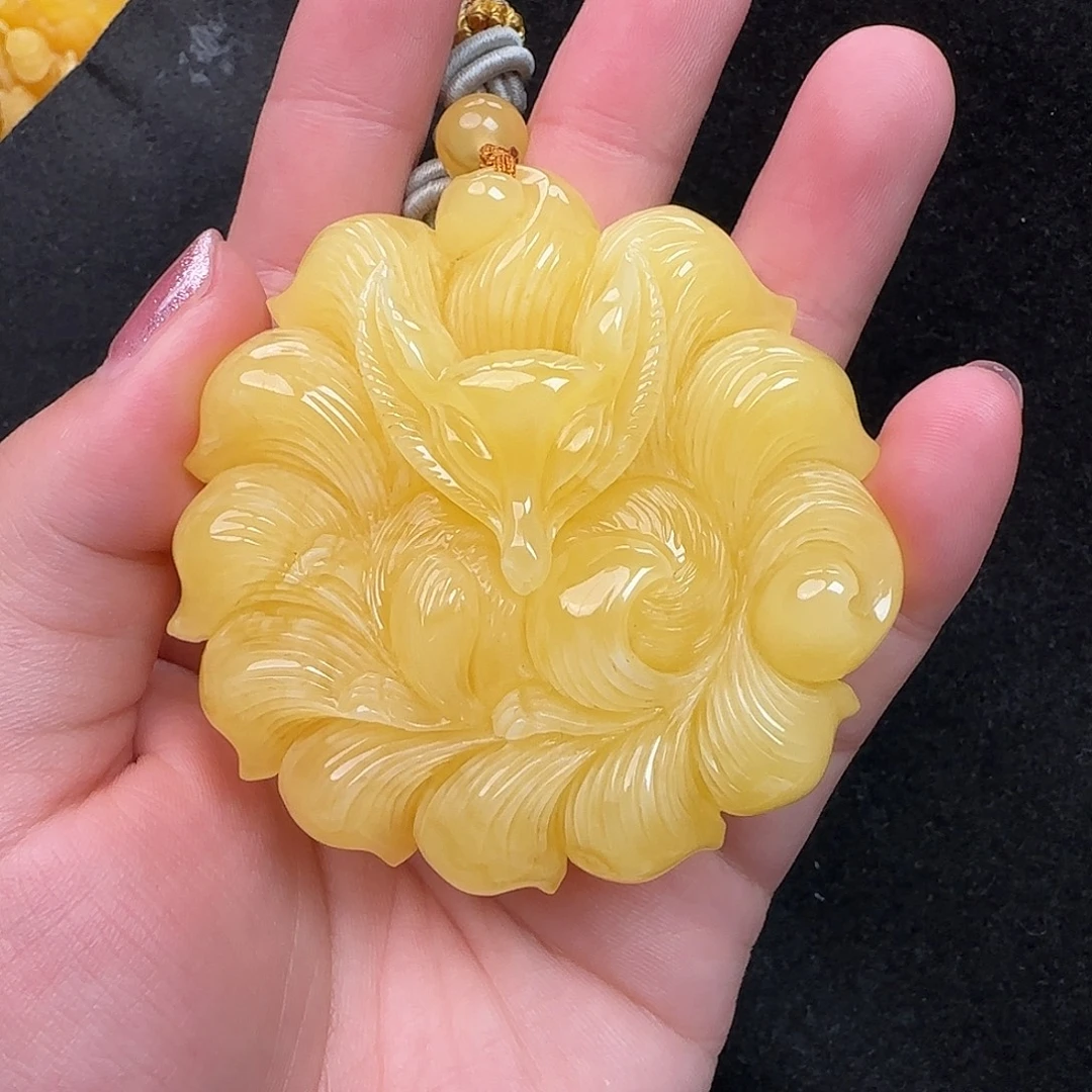 蜜蜡未镶嵌珠宝奇石